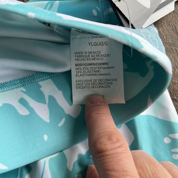 NWT YOUTH LARGE HEAT GEAR FITTED - Picture 4 of 6